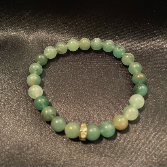 Jade beaded elastic bracelets light green with silver accents - set of 2 - Picture 2 of 4